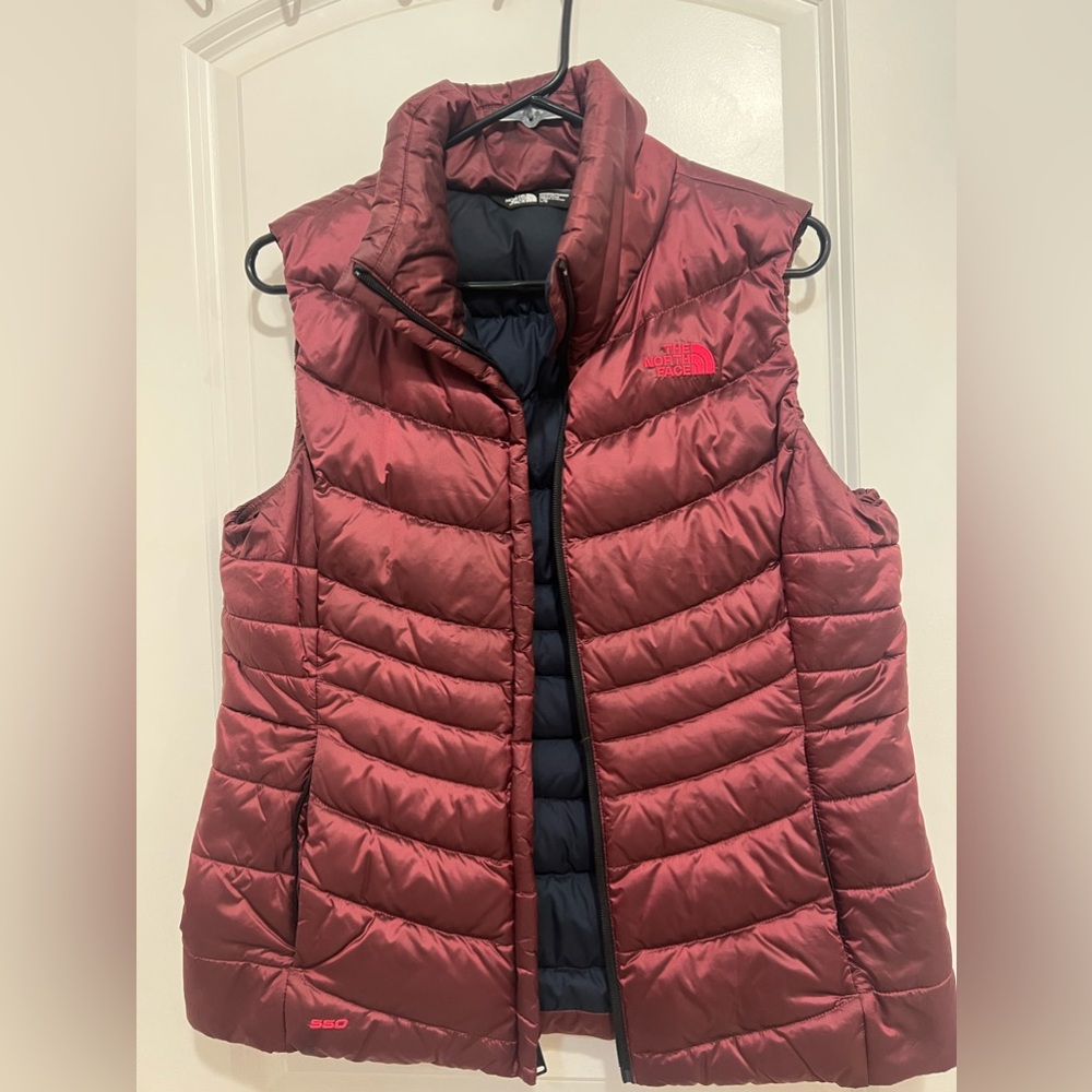 The Northface size large zipper vest